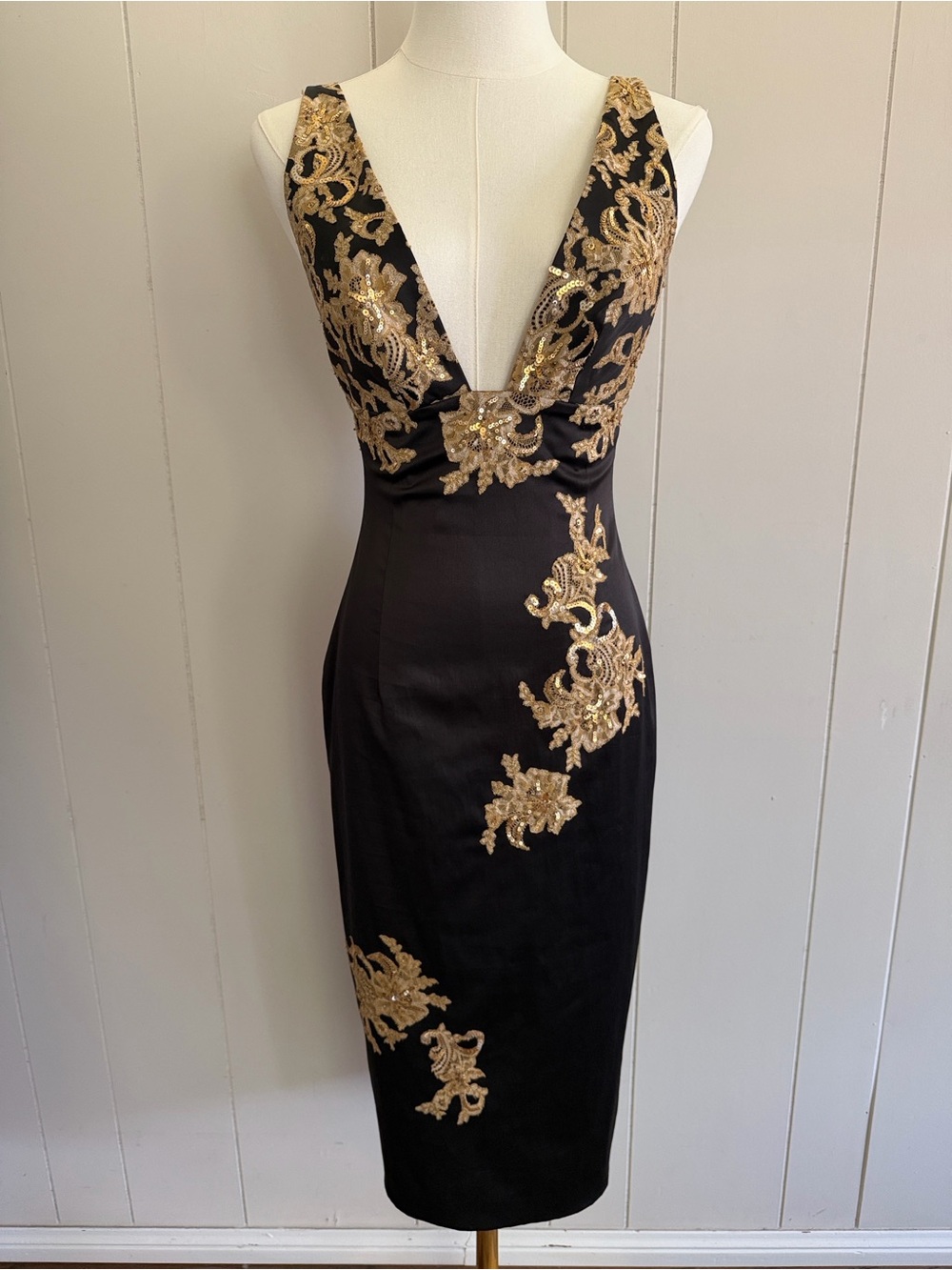 Julian Joyce Mandalay Dress Y2K Vintage 2000s Ornate Sequin Black Gold Midi 4